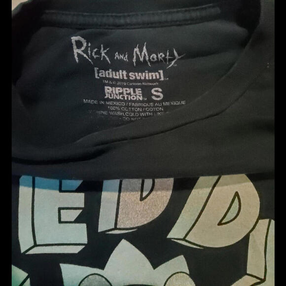 Rick & Morty Teddy Rick Blue Juniors T-Shirt S Adult Swim Small - Picture 3 of 6